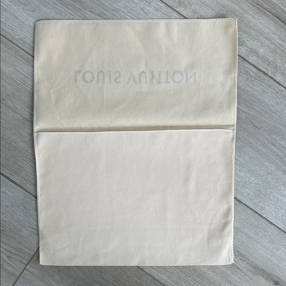 LOUIS VUITTON DUST BAG - Picture 2 of 4